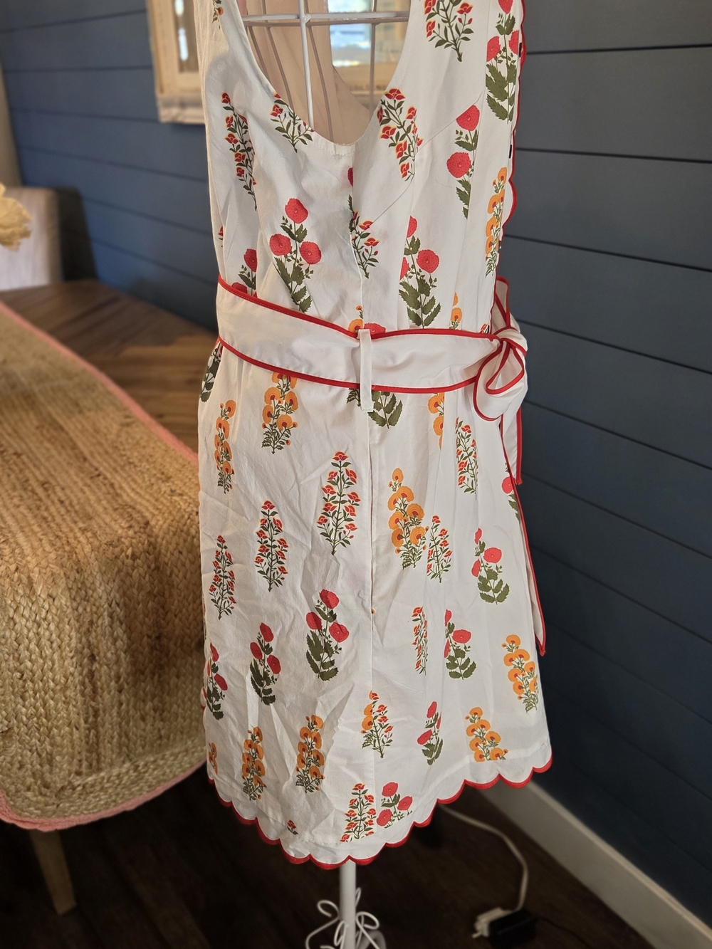 entro White Floral Tie-Waist Dress with Red and Orange Accents - Picture 8 of 10